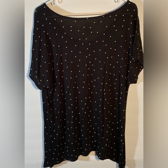 SECRET TREASURES SHORT SLEEVE BLACK TOP POLKA DOTS SIZE LARGE - Picture 2 of 3